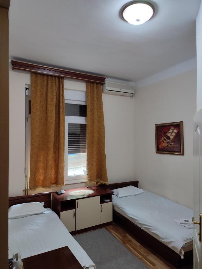Boutique Hotel Travelling Actor - Skadarlija Belgrade Bilik gambar