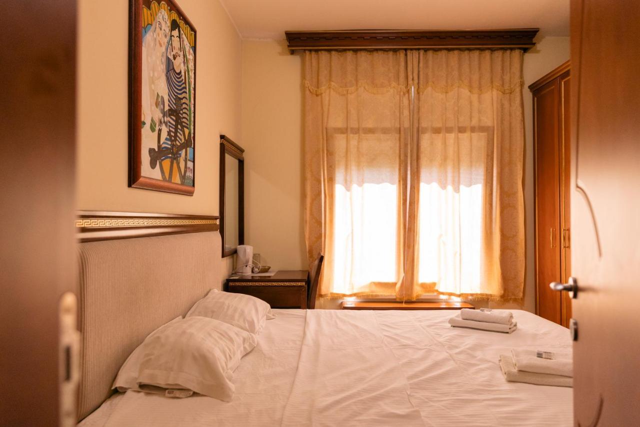Boutique Hotel Travelling Actor - Skadarlija Belgrade Luaran gambar